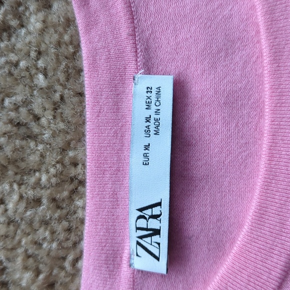 Zara Pink Sweater - Picture 2 of 5